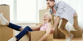 Je lepší když nemovitostí provádí majitel nebo makléř?