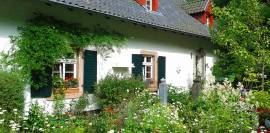 Stěhování na venkov láká.