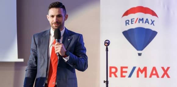 RE/MAX nadále posiluje pozici
