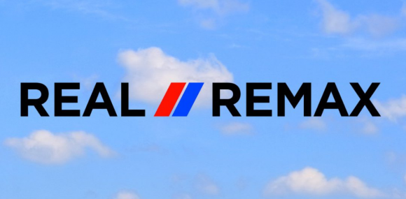 Silná značka, ověřené know-how. REMAX nabízí makléřům náskok.